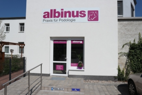 Öffnungszeiten 